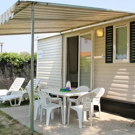 Holiday home Locazione Turistica Butterfly Happy Standard - Psc280 Peschiera del Garda